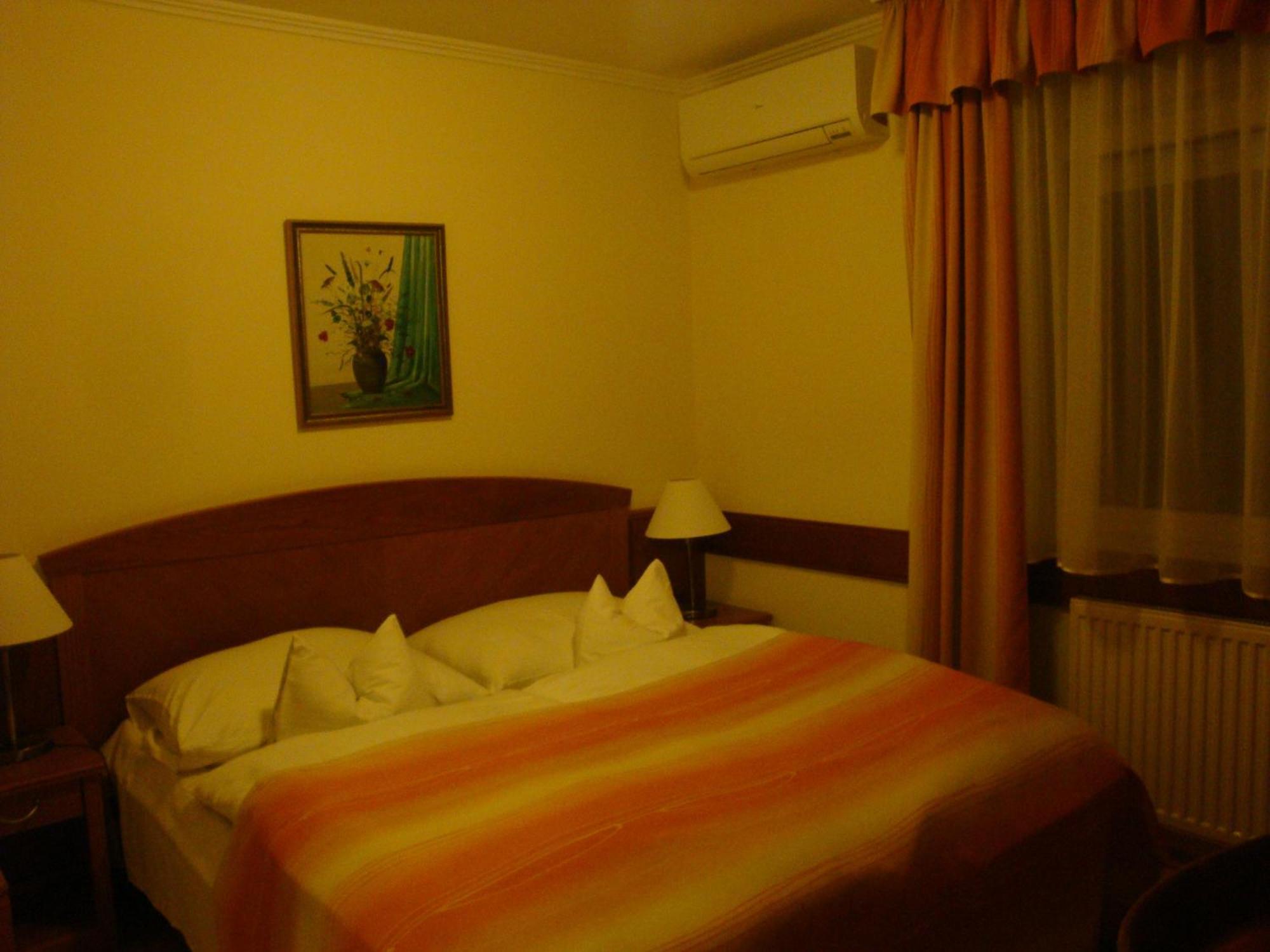 Fortuna Villa Hévíz Habitación foto